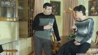 Orosz anyuci a nevelt fiával kúrel