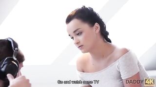Tini picsa és az idős hapsi