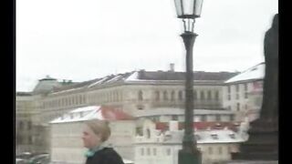 Dagadt amatőr méretes tőgyes magyar csajszi popsiba kefélve