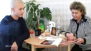 Magányos házastárs és a tini hapsi