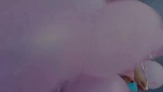 Riley Reid popsijában kettő káró