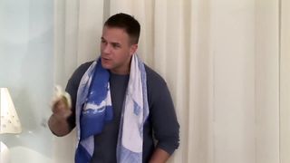 Orosz tini kiscsaj és a kettő dárda
