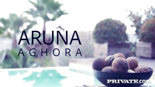 Aruna Aghora pici muffja finoman megkúrva