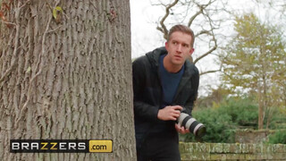 Brazzers - Anna Bailey a bombázó angol milf