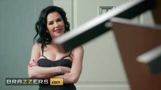 Brazzers - Veronica Avluv hátsó bejárata megbaszva