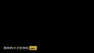 Brazzers - Cherie Deville fiatal pasival kúrel