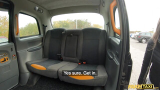 Fake Taxi - Tini hölgyemény és a hatalmas taxis pénisz