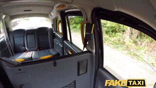 Fake Taxi - Barbie Sins popsiba tolva