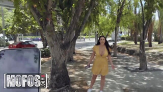 Mofos - Angela White élvezi ha rendesen kefélik
