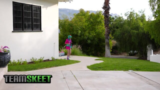Jessie Saint a cosplayes tini nőci - TeamSkeet