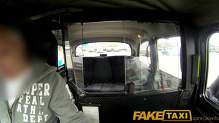 FakeTaxi - Kiki Minaj a csöcsös csoki picsa