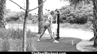 TheRealWorkout - Fitnesz vlogger és a méretes nyeles aszpirin esete
