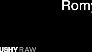 TUSHYRAW - Romy Indy a bombázó latin amerikai