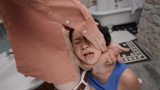 Brazzers - Ember Snow seggét a doki keféli