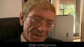 Vén káró és a fiatal titkárnője