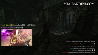 Gamer nőci hátsó bejáratba kefélve