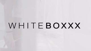 WhiteBoxxx - gyönyörű világos szőke csaj reggel akar baszni