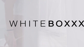 WhiteBoxxx - Sarah Kay meghágva és durván kinyalva
