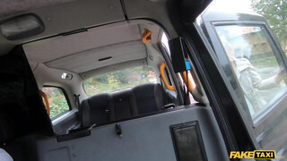 Fake Taxi - Cuki spiné szexelni akar a taxiban