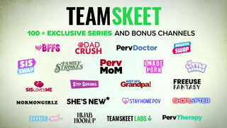 Scarlet Skies és Natalia Queen kefélése - TeamSkeet