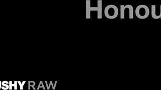 TUSHYRAW - Honour hatalmas popsijába betolják a pélót