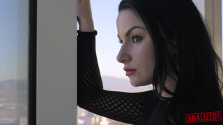 análized - Veruca James seggébe néger pélót nyomnak be