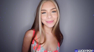 Igazán gyönyörű 18 éves picsa