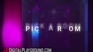 DigitalPlayground - Három nőci élvezkedik