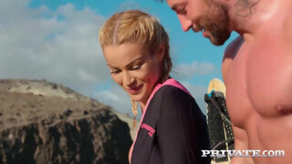 Private com - Cherry Kiss a gyönyörű szörfös nőci