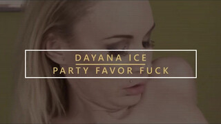 Dayana Ice picsája megdöngetve