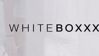 WhiteBoxxx - Darcia Lee a méretes tőgyes magyar cigány csajszi
