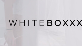 WhiteBoxxx - Lena Reif a méretes tőgyes orosz csaj