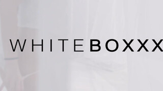 WhiteBoxxx - Vera Wonder a szexy magyar nőci