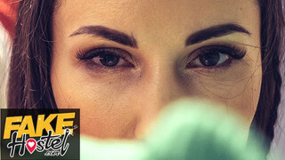 Fake Hostel HD - Lilu Moon a szexy orosz nőci