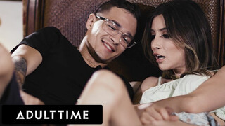 ADULT TIME - Bombázó travi szobatárs