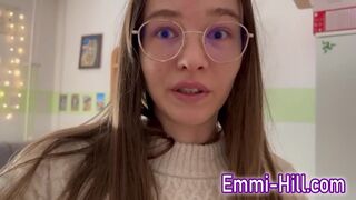 Tini egyetemista kiscsaj extrém spriccelése tanárral