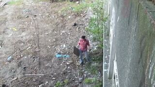 Krissy Kage néger hajjal keményen tolva az elhagyott épületben