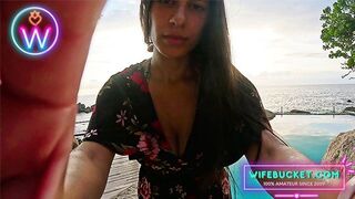 WifeBucket Vágyai - Lágy MILF Lovagol a Naplementében Méretes Mellekkel és Szenvedéllyel